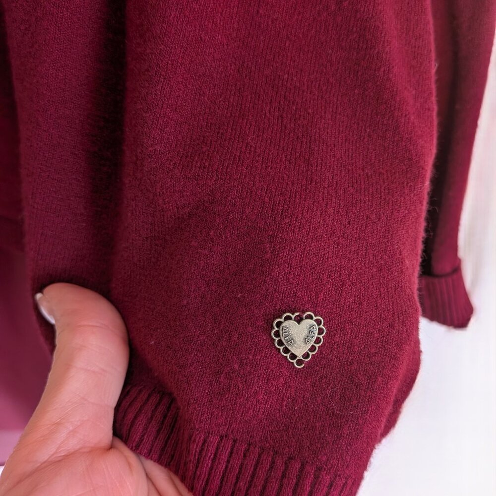 Sweater - Picture 3 of 6